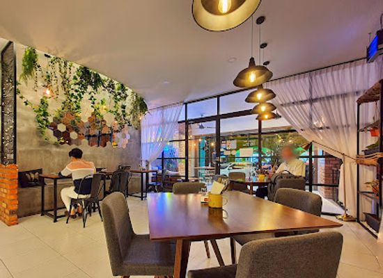 malaysia/ipoh/restaurant/camper-1991