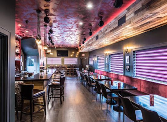 wisconsin/milwaukee/bay-view/restaurant/santino-s-little-italy