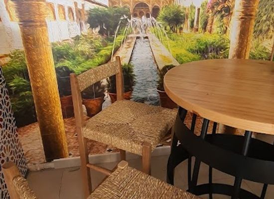 spain/granada/realejo-san-matias/restaurant/la-revolera