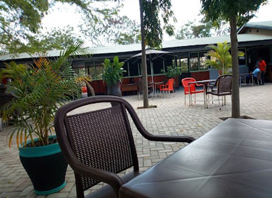 tanzania/kilimanjaro-region/restaurant/meku-s-bistro