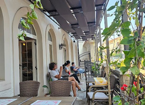 montenegro/herceg-novi/restaurant/pasterija-nautica