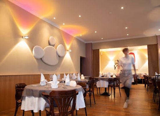 germany/munich-countryside/restaurant/restaurant-zauberberg-munchen