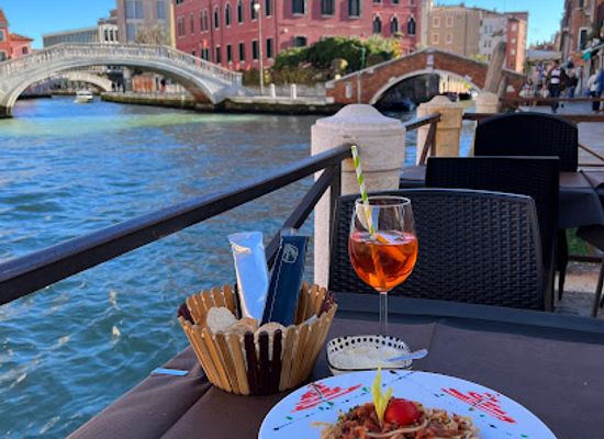 italy/venice/santa-croce/restaurant/rio-novo