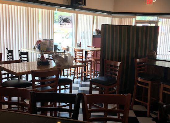west-virginia/parkersburg/restaurant/george-s-place-bar-grill