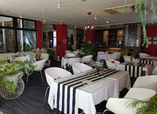japan/tottori-sand-dunes/restaurant/ray-garden