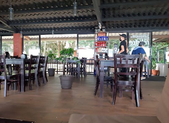 el-salvador/santa-ana/restaurant/los-volcanes-bistro-cafe