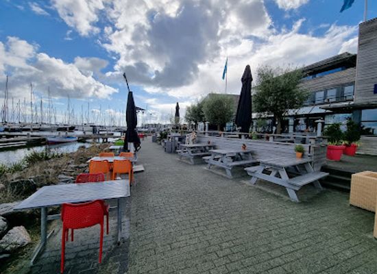 netherlands/ijsselmeer-polders/restaurant/med-trattoria