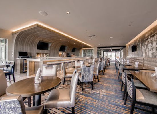 texas/red-river-valley/restaurant/ring-of-honor-kitchen-bar