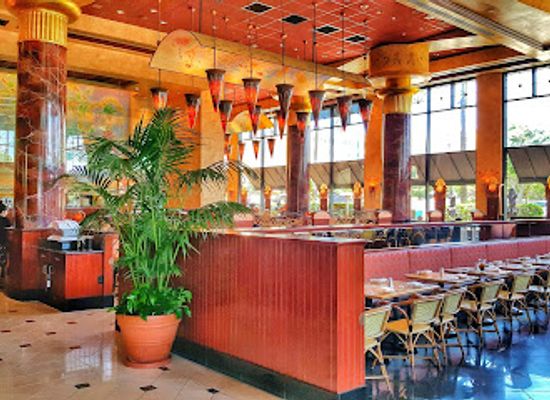 california/anaheim/restaurant/the-cheesecake-factory