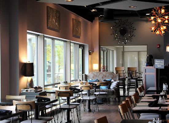 wisconsin/mississippi-river-valley/restaurant/4-sisters-wine-bar-tapas-restaurant