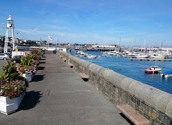 guernsey/st-peter-port-waterfront/restaurant/pier-17-restaurant