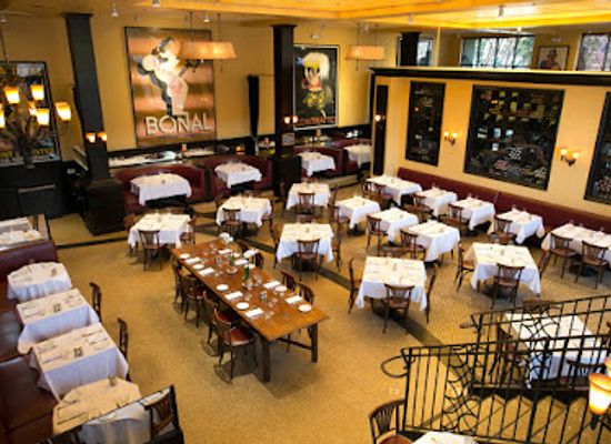 alaska/alaska-peninsula/restaurant/left-bank