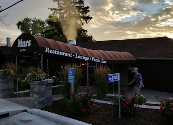 wisconsin/ice-age-trail/restaurant/mars-resort