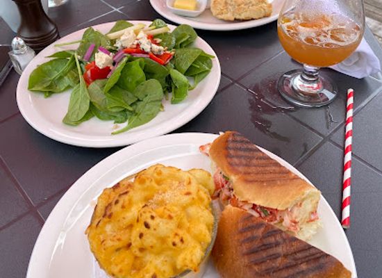 canada/maritimes/restaurant/bistro-22