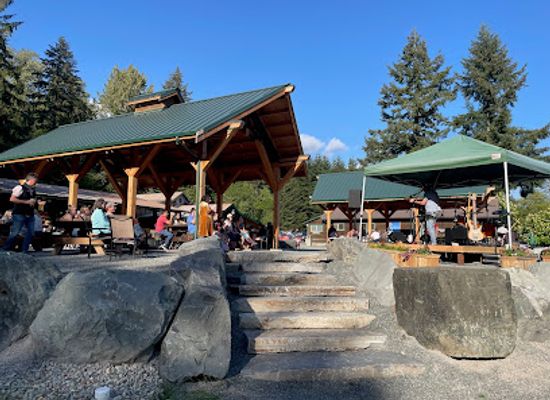 washington/mount-rainier-national-park/restaurant/rainier-basecamp-bar-grill