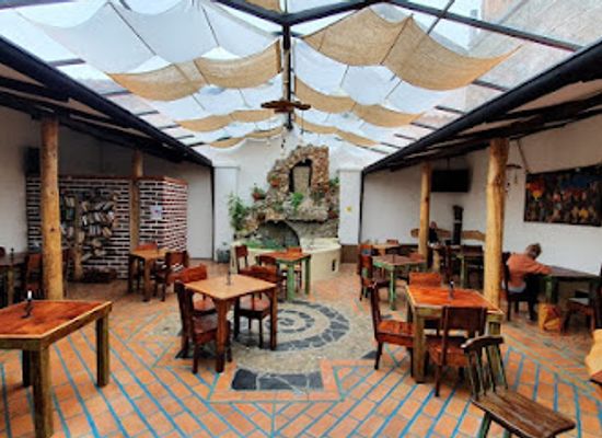 ecuador/azuay-region/restaurant/bistro-yaku
