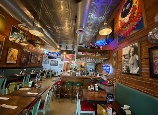 louisiana/southwest-louisiana/restaurant/tia-juanitas-fish-camp