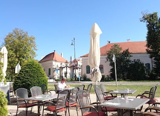 hungary/ferto-region/restaurant/granatos-haz-kft