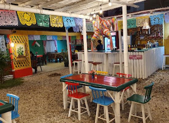 ecuador/salinas/restaurant/luccy-s-mexican-grill