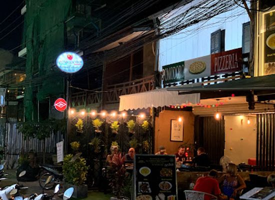 laos/vientiane/restaurant/pomodoro-pizzeria-restaurant-vientiane-laos