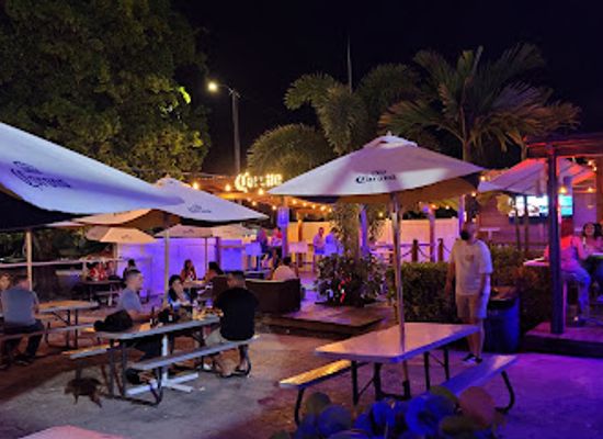 puerto-rico/dorado/restaurant/limo-viejo-beach