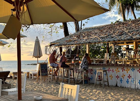 thailand/andaman-coast/restaurant/coconuts-nang-thong-beach-club