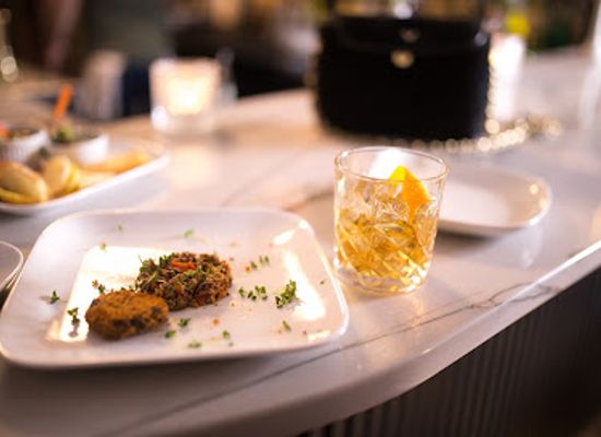 canada/saskatoon/restaurant/st-tropez-bistro
