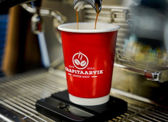 canada/nunatsiavut/restaurant/kaapitaarvik