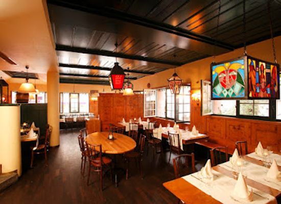 switzerland/basel/grossbasel/restaurant/schnabel