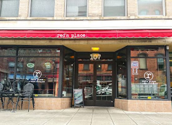 new-york/ithaca/downtown-ithaca/restaurant/red-s-place