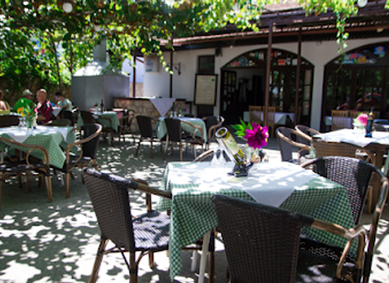 montenegro/ada-bojana/restaurant/restaurant-lovac-since-1928