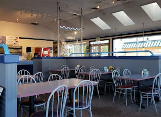 washington/marysville/restaurant/ivar-s-seafood-bar