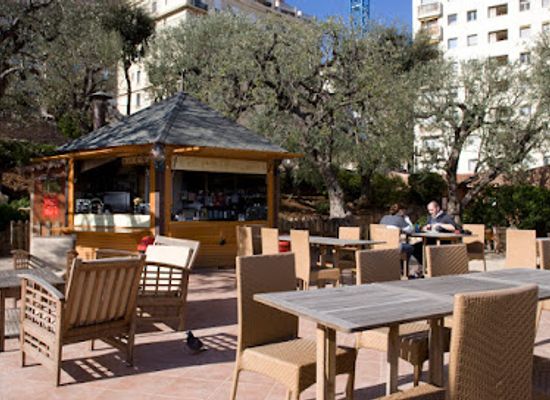 monaco/jardin-exotique/restaurant/le-cabanon-des-jeux-snack-du-mini-golf
