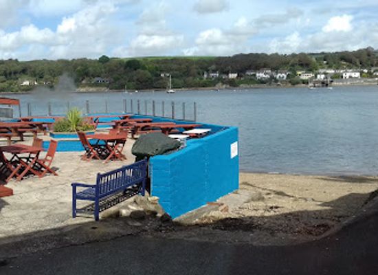 united-kingdom/pembrokeshire-coast-national-park/restaurant/the-ferry-inn-pembroke-dock