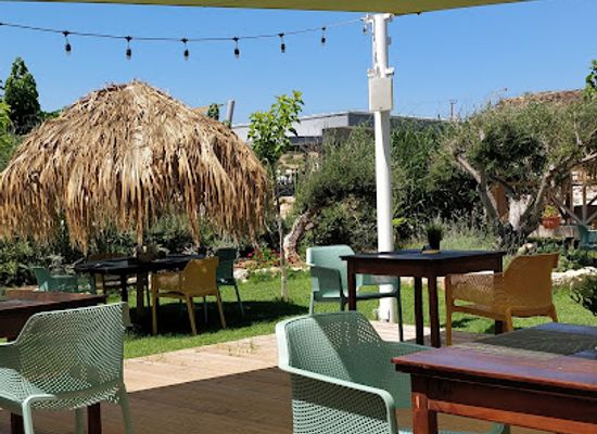 cyprus/avakas-gorge/restaurant/sea-caves-restaurant