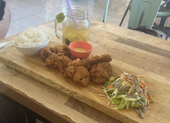 tonga/pangai/restaurant/young-s-kitchen