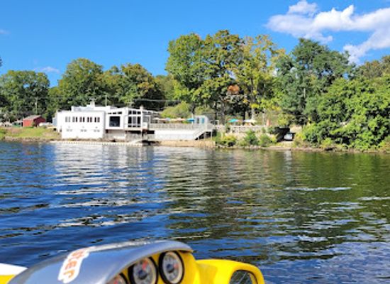 connecticut/housatonic-valley/restaurant/housatonic-house-restaurant-bar