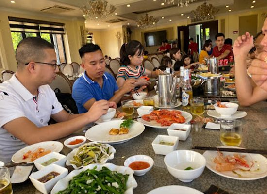 vietnam/ha-long-bay/restaurant/nha-hang-hong-hanh-3
