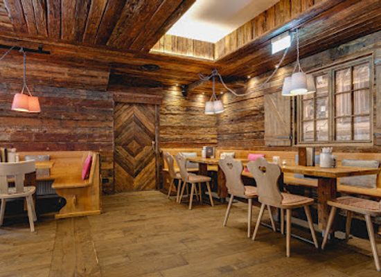 germany/cologne/restaurant/servus-colonia-alpina