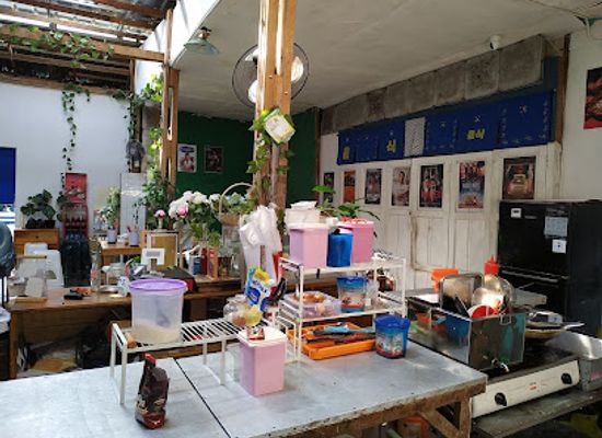 indonesia/bengkulu/restaurant/legit-eatery