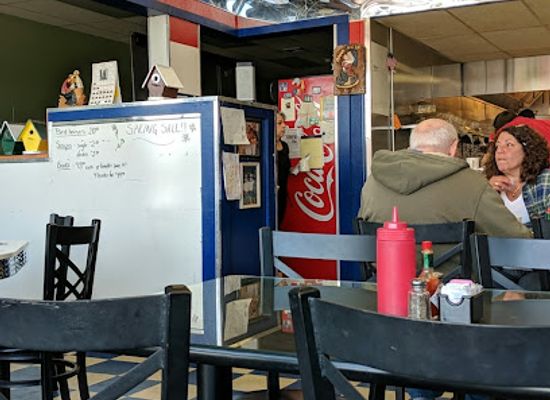 rhode-island/bristol-county/restaurant/destiny-s-diner