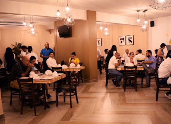 guatemala/puerto-barrios/restaurant/restaurante-houston