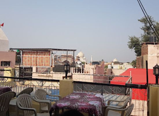 india/agra/taj-ganj/restaurant/taj-cafe-restaurant-a-c-roof-top