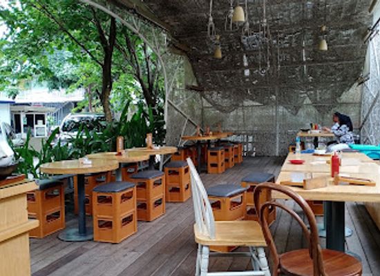 indonesia/bandung/restaurant/hummingbird-eatery-space