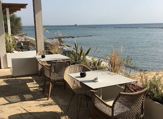 cyprus/limassol/agios-tychonas/restaurant/ama-beach