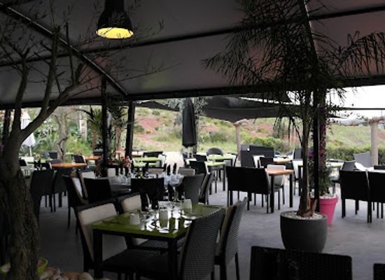 france/languedoc/restaurant/auberge-du-lac