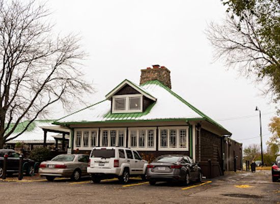 illinois/rockford/restaurant/the-olympic-tavern