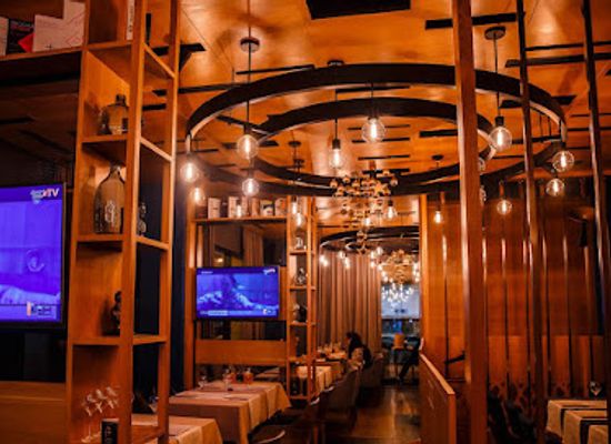kazakhstan/nur-sultan/old-town/restaurant/wall-street