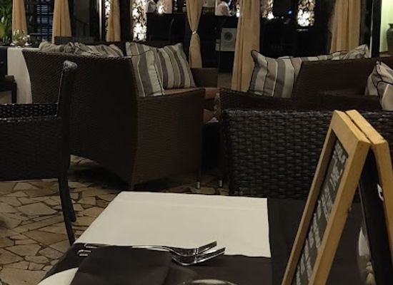 ghana/accra/airport-residential-area/restaurant/chapter-one-restaurant