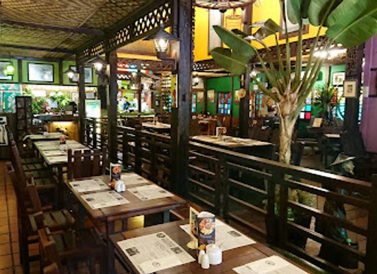 malaysia/ipoh/old-town/restaurant/little-elephant